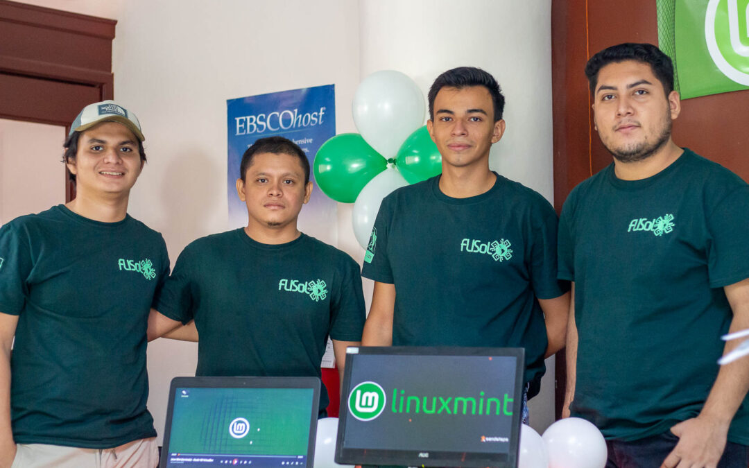 UGB Usulután Celebra el Festival de Instalación de Software Libre (FLISOL)