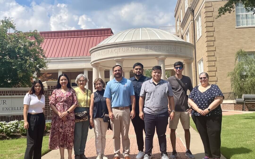 Destacada docente de la UGB Participa en Tour Académico y Cultural en la Universidad de Mississippi