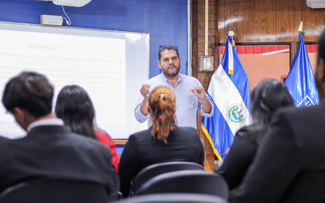 Derechos Laborales en El Salvador:  Asuetos, Vacaciones y Aguinaldo.