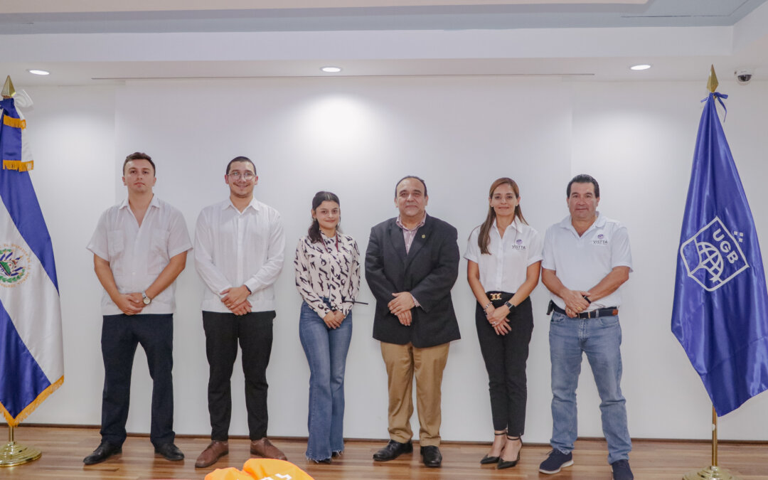 Visita de la Universidad Anáhuac de México fortalece vínculos con UGB