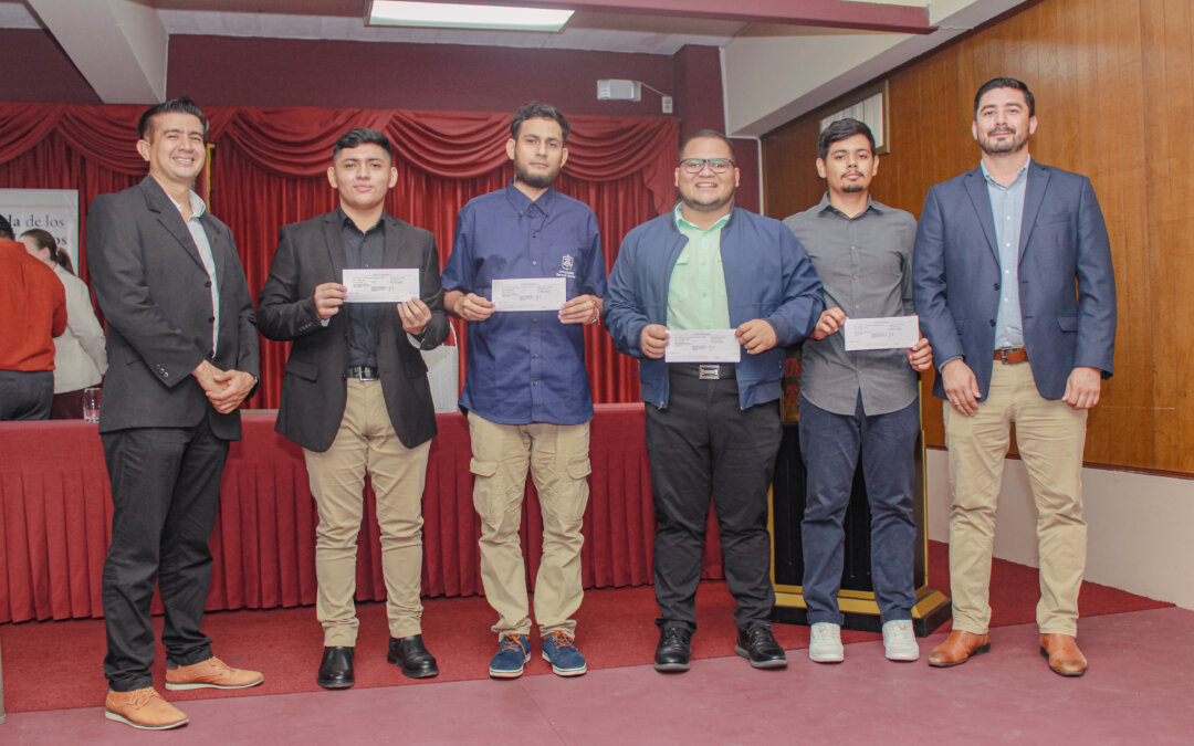 Ceremonia de Entrega de Resultados del Examen TOEFL ITP: Reconociendo el esfuerzo de los estudiantes por un futuro mejor