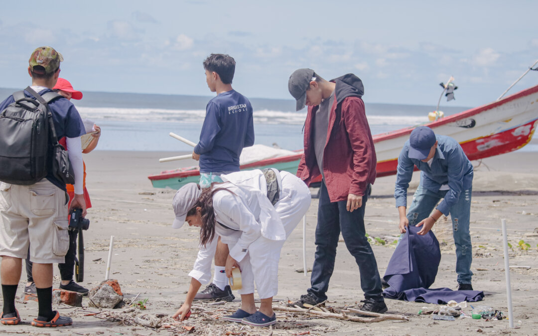 Muestreo de Basura Marina en la Zona Costera del Cuco: Un Proyecto de Investigación con Impacto Ambiental