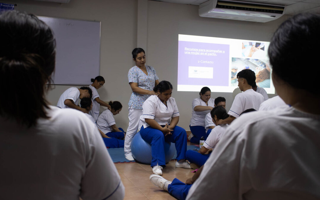 Taller sobre la Ley Nacer con Cariño: Promoviendo una Atención Humanizada en la Enfermería