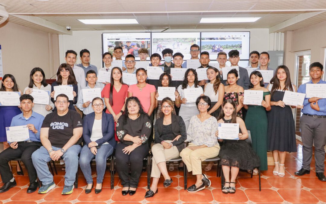 Clausura del Proyecto «Jóvenes en STEM»: Impulsando el Futuro de la Innovación Tecnológica