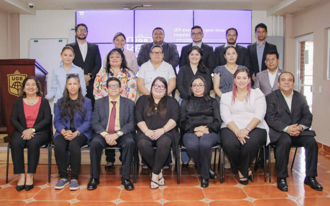 UGB y Latinocomunidad, Inc. firman convenio para ampliar el acceso a la educación superior