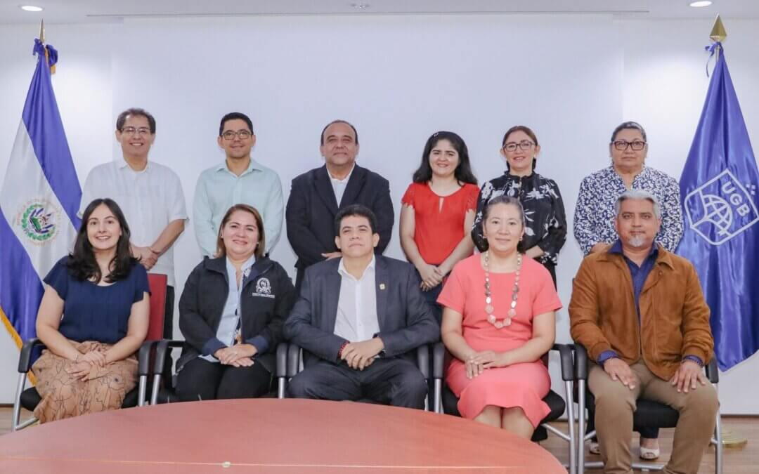 Universidad Gerardo Barrios recibió la visita de la Vicerrectora Académica de la Universidad de El Salvador