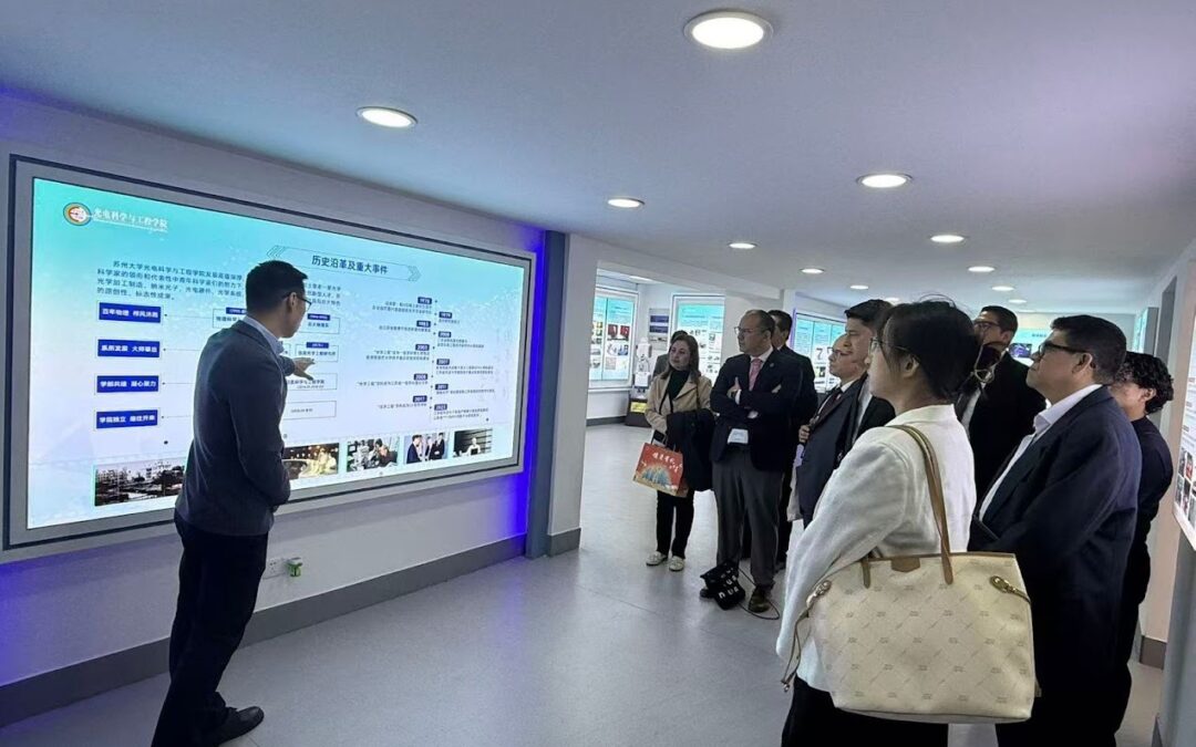 Rector de la UGB fortalece la internacionalización con visita académica en China
