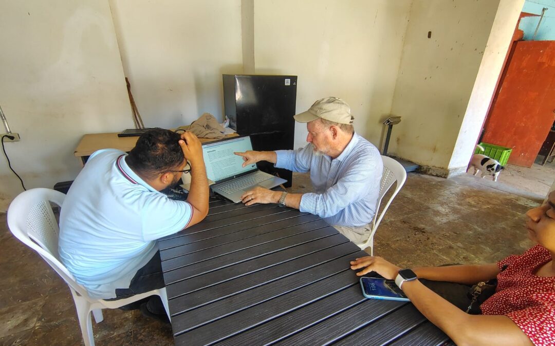 UGB concluye con éxito la visita del especialista Fulbright Dr. Daniel Herman