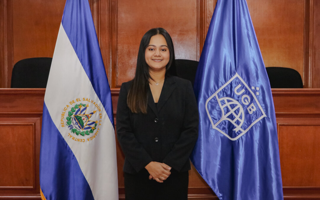 Egresada UGB realizará pasantía internacional en Chile para fortalecer su formación profesional