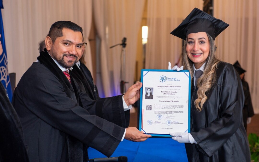 Melissa Salinas: compromiso y vocación en la atención psicológica desde la UGB