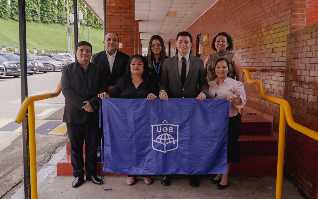 Autoridades universitarias despiden a estudiante UGB que representará a El Salvador en programa SUSI Líderes Estudiantiles 2026 en Estados Unidos