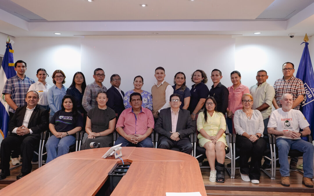 UGB recibe a representantes de REIMA durante Asamblea Nacional Extraordinaria y fortalece la cooperación en educación ambiental